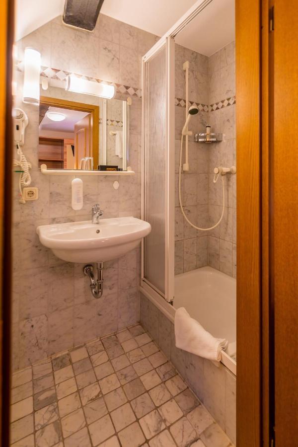 Hotel Goldener Hirsch ズール エクステリア 写真